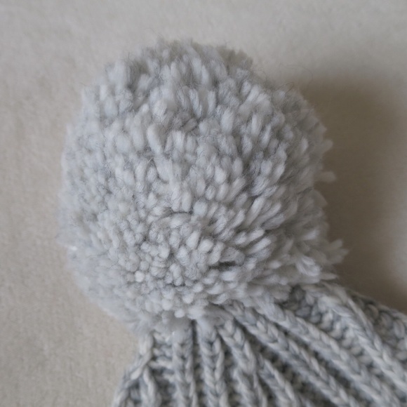 Urban Outfitters BDG Pom Pom Knit Beanie - Picture 3 of 6